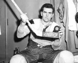 Montreal Canadiens MAURICE 'ROCKET' RICHARD Glossy 8x10 Photo 600th Goal Poster - Picture 1 of 1
