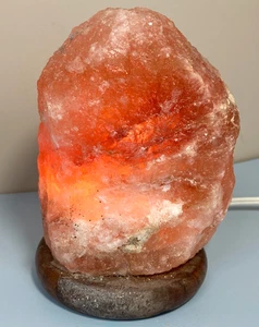 Vintage Himalayan Salt Lamp Beautiful Striated Dark Pink 4"x3"x6" 3+ lbs #258 - Picture 1 of 9