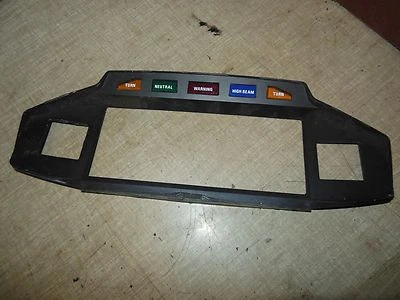 82 Honda V 45 VF 750 S Sabre speedometer gauge surround cover indicator plastic — 第 1/2 张图片