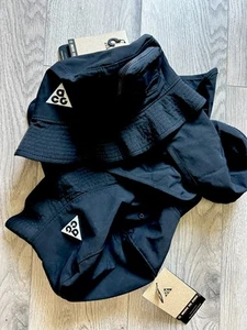 Nike ACG Apex Bucket Hat Black FQ6798-010 NWT | Outdoors Hiking Camp Kids Unisex - Picture 1 of 7