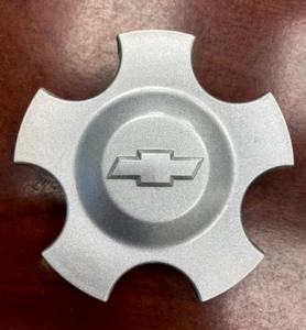 2006 - 2012 Chevrolet Monte Carlo Impala Center Cap 9596356 - Picture 1 of 3