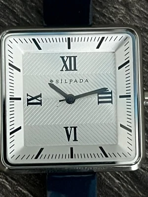 NUEVO SILPADA T3193 Mod Minutos Cara Cuadrada Azul Marino Charol Correa Reloj Foto 1 de 4