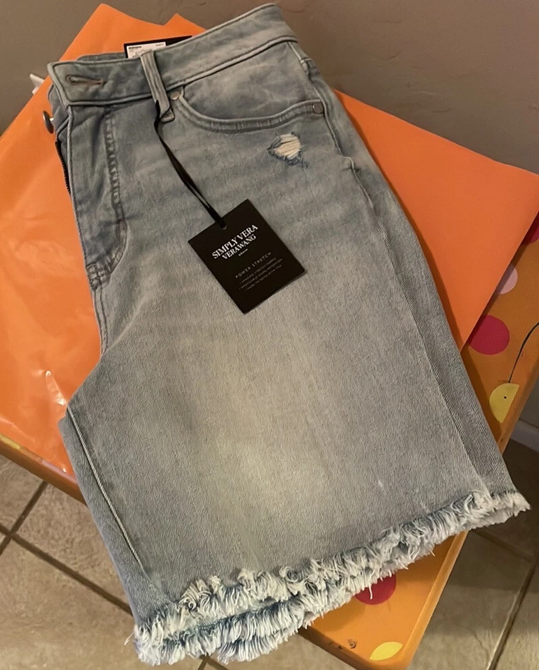 Shorts jeans Vera Wang cintura alta corte 30” cintura 11” cintura tamanho 6 original $44 - Imagem 1 de 4