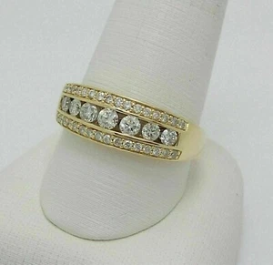 NEWRound Cut Moissanite Women's Wedding Band Ring 14K Yellow Gold Plated Silver - Picture 1 of 5
