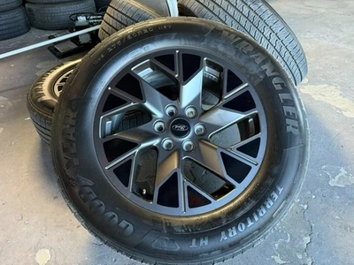 4x 20" Ford F-150 Lightning LIMITED OEM rims wheels 10471 Expedition tires 97% Foto 1 de 4