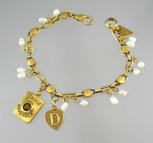 Gold Tone GUESS Charm Bracelet Citrine November Heart "D" Faux Pearls 8338E - Picture 1 of 10
