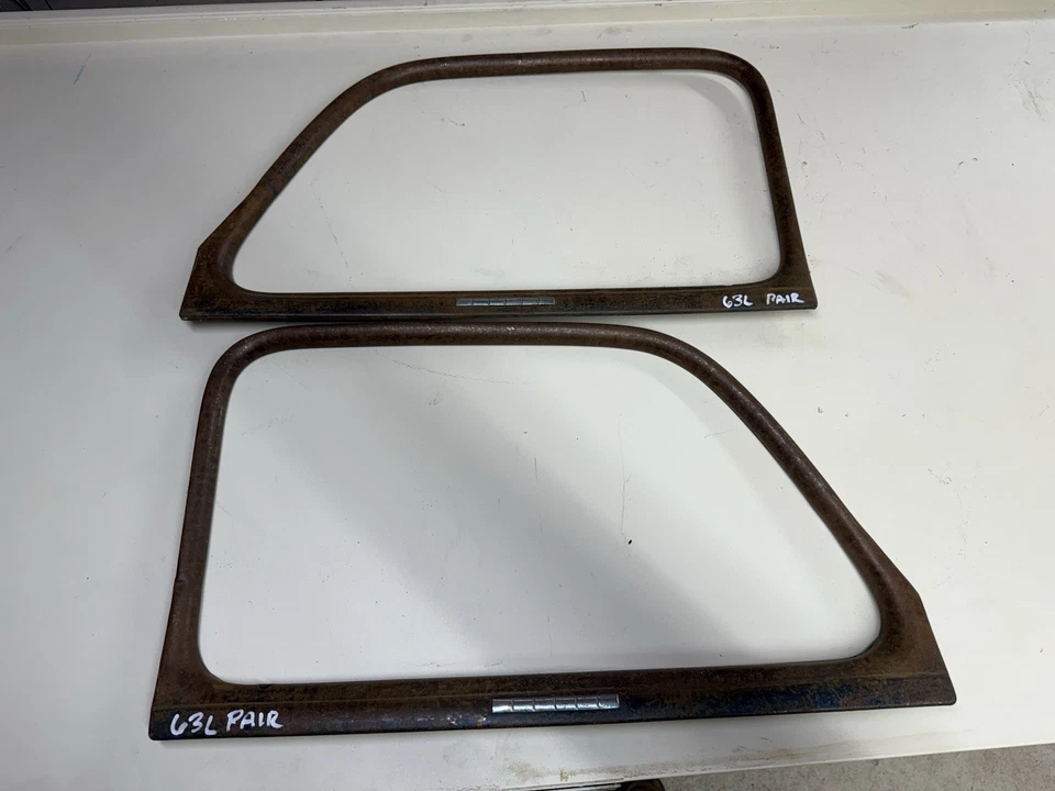 Chevy 1940 sedán de 4 puertas puerta trasera ventana decoración molduras original GM par Foto 1 de 4