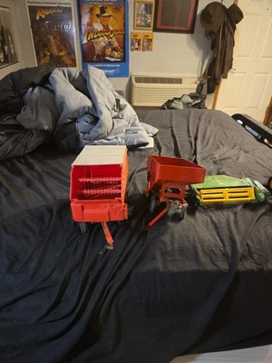 Colheitadeira internacional ERTL - Imagem 1 de 4