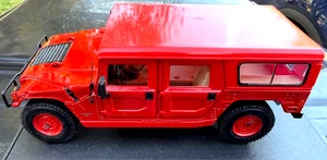 1:18 Hummer H1 Turbo Diesel 6.5 L V8 Red Maisto Diecast Model Truck Humvee - Picture 1 of 18