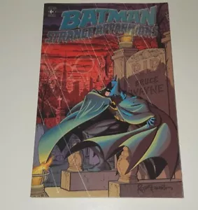 Batman Strange Apparitions Graphic Novel 1999 First Edition RARE Titan Books - Picture 1 of 7
