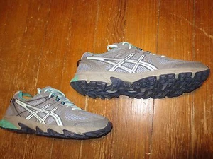 Zapato para correr Asics GEL - talla 9 Sonoma Trail gris y verde como nuevo  - Imagen 1 de 9