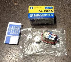 MABUCHI MOTOR FA-130 RA & MOTOR BASE & Riemenscheibe - Bild 1 von 9