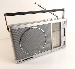 GRUNDIG Music Box 160 Vintage Portable Radio AM FM SW LW 1980s - Picture 1 of 11