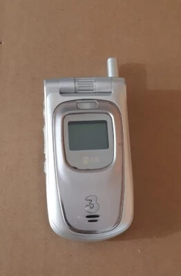 CELLULARE LG U8120 UMTS COLORE SILVER ANNI 2000 - Immagine 1 di 4