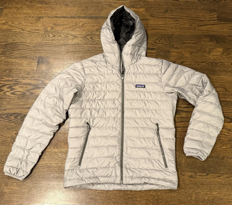 Jaqueta Patagonia masculina com capuz acolchoada zíper completo cinza tamanho médio M STY84701 - Imagem 1 de 4