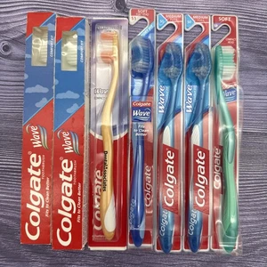 7 LOT Colgate Wave Comfort Fit Compact Head Soft Toothbrush Curved Bristles - Picture 1 of 11