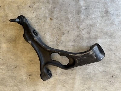 Нижний рычаг управления передний правый со стороны пассажира для Audi Q7 2012 2013 2014 2015 годов выпуска - Изображение 1 из 4