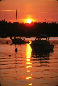 KODACHROME COLOR SLIDE - 1980 BOOTHBAY HARBOR, MAINE - ONE OF A KIND - Picture 1 of 1