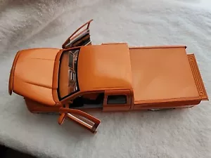JADA - 2003 Dodge RAM 1500 - arancione - auto pressofusa 1/18 - Foto 1 di 18