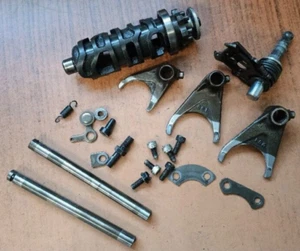 Schaltung Getriebe Schaltwalze Schaltgabel Kawasaki ZX900B Ninja ZX-9R Bj. 1996 - Bild 1 von 6