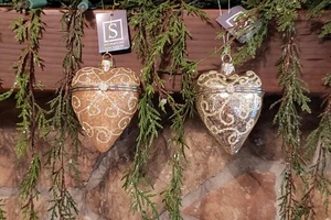 Set of 6 NWT Mercury Glass Hinged HEART Box CHRISTMAS Ornaments Gold Silver - Picture 1 of 9