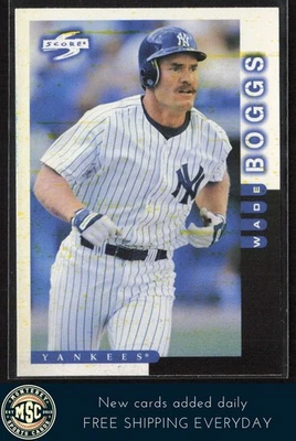Wade Boggs 1998 Score #221 NM-MT OR BETTER New York Yankees - Image 1 of 2