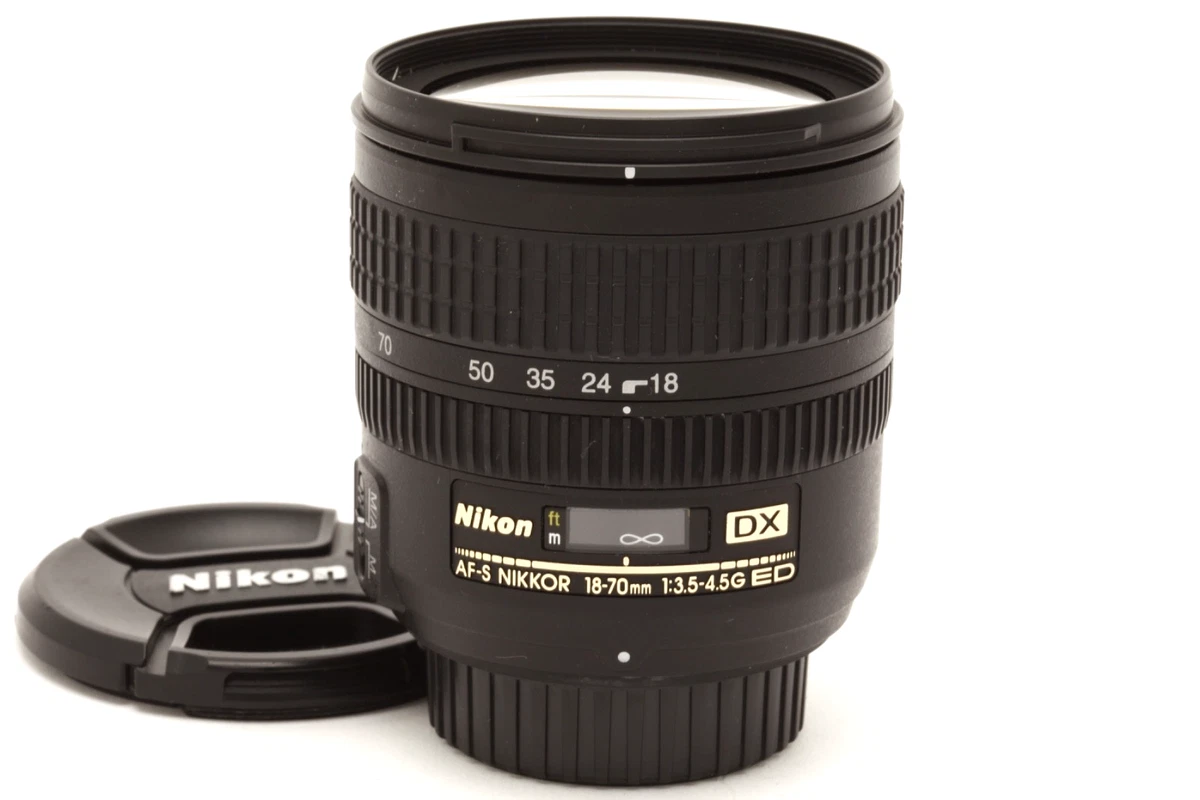 Nikon D70s 18-70㎜ズームレンズ付き　9H Amazon.com : Nikon D70S Digital SLR Camera Kit with 18-70mm and 55