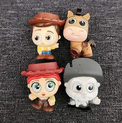 迪士尼可门玩具故事套装:伍迪的综述 | Bullseye, Prospector, Jessie — 第 1/4 张图片