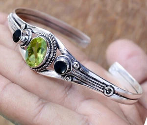 Apple Green Peridot Cut & Black Onyx Gemstone 925 Sterling Silver Cuff Bracelet - Picture 1 of 6