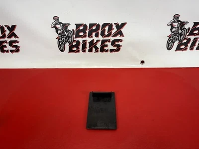 1994 年本田精英 80 维护盖 64309-GE0-000 CH80 库存原始设备制造商 — 第 1/4 张图片