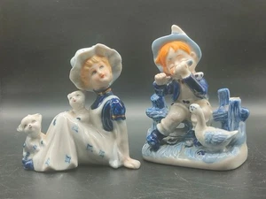 Pair Vintage Blue & White Figurines Boy & Girl Ceramic 11cm Tall Used - Picture 1 of 2