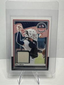 Patch maglia usata 2025 Panini Stars & Stripes WILL BRICK gioco #USA-WB 🇺🇸 USA - Foto 1 di 2