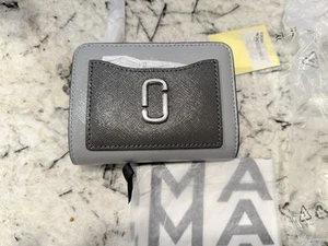 Nuevo Marc Jacobs The Utility Snapshot Mini Cartera Compacta Gris Lobo - Imagen 1 de 4