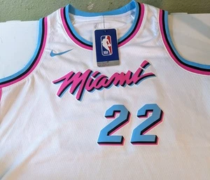 Nike NBA Jersey White Miami Heat Swingman Jersey Boys Medium 10/12 Jimmy Butler - Picture 1 of 7
