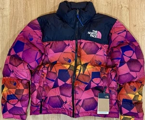 NWT Women’s The North Face 1996 Retro Nuptse 700 Down Hooded Coat Size Small - Picture 1 of 9