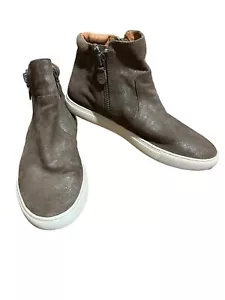 Zapatilla deportiva Gentle Souls by Kenneth Cole para mujer talla 10 M 41 marrón topo gamuza cremallera - Imagen 1 de 21