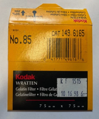 KODAK WRATTEN GELATIN FILTER NO. 85 3" /7.6cm Square opened - Image 1 of 2