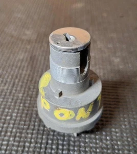 Pontiac GM Delco Ignition Switch Tumbler 558 - Picture 1 of 4