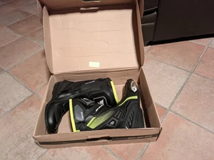Stivali da moto "Shima" usati pochissimo (in tutto 3 o 4 volte); pari al nuovo - Foto 1 di 11
