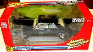 JOHNNY LIGHTNING WHITE LIGHTNING 1:24 MUSCLE CARS ~1965 PONTIAC Tri-Power GTO~ - Picture 1 of 10