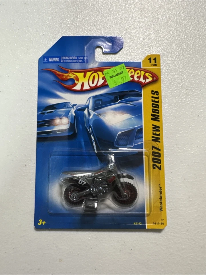 Hot Wheels 2007 New Models WASTELANDER DIRT BIKE Motorcycle Red Spokes 11 - Image 1 of 3