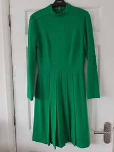 Vintage Dress size 8 - Picture 1 of 17