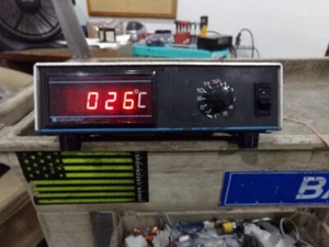 Newport Electronics Model: 268-JC1 08 Thermocouple Indicator. - Picture 1 of 5