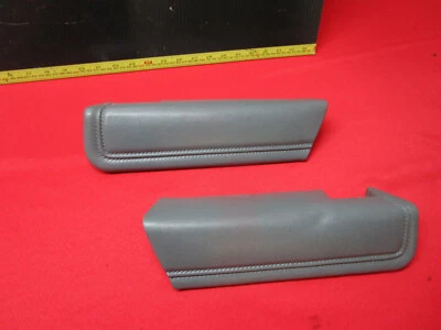 1978-1988 G-BODY MALIBU CUTLASS MONTE-CARLO REGAL REPOSABRAZOS TRASERO ALMOHADILLA PAR GRIS Foto 1 de 4