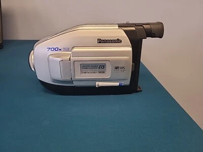 Panasonic PV-L354D Camcorder VHS-C 700x Digital Zoom PARTS/REPAIR UNTESTED - Image 1 of 4