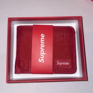 Cartera Supreme Roja NUEVA con Embalaje Original - Imagen 1 de 2