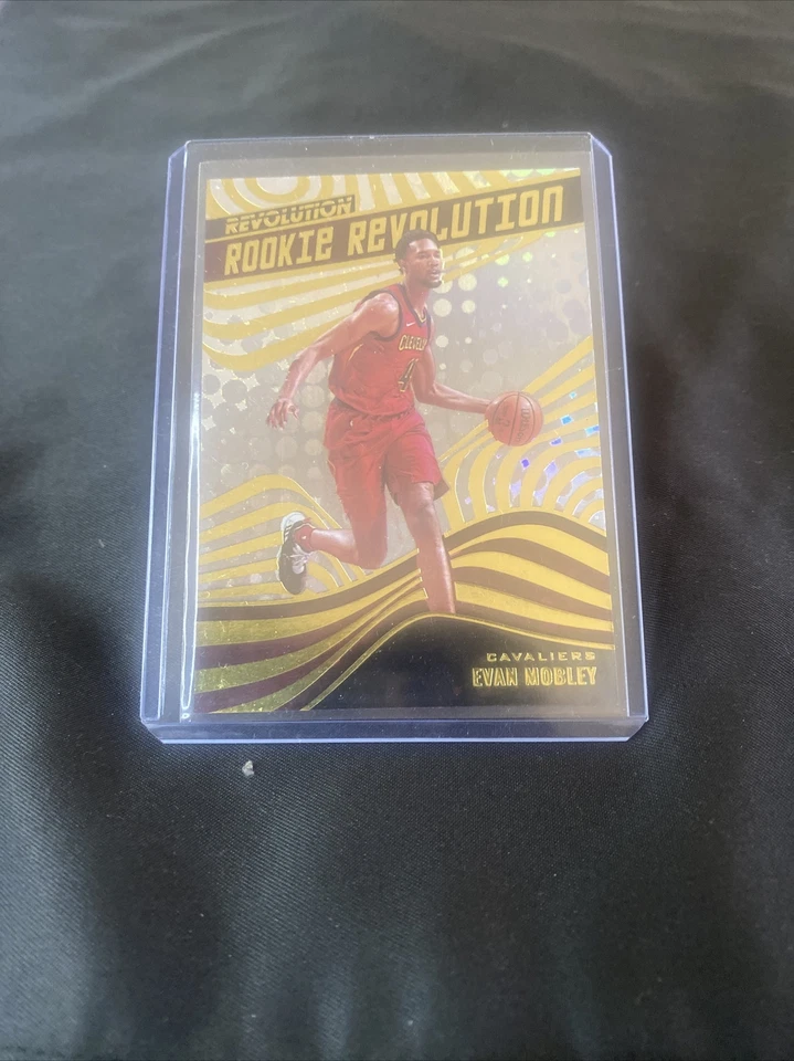 EVAN MOBLEY FRACTAL PRIZM ROOKIE CARD REVOLUTION  2021-22 Revolution Evan Mobley - Image 1 of 4