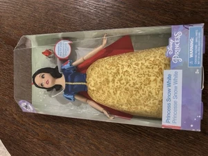 Poupée classique Disney Store princesse blanche neige 11 1/2" et bague neuve dans sa boîte - Photo 1/6