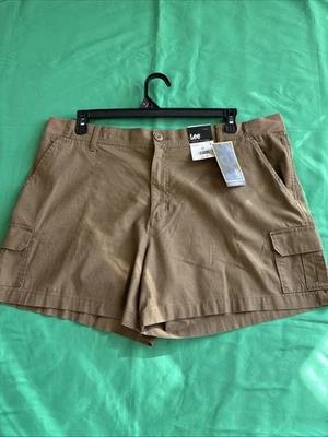 Lee Comfort Waistband Size 20 Cargo Shorts Khaki 5 Inch Inseam Womens - Image 1 of 4