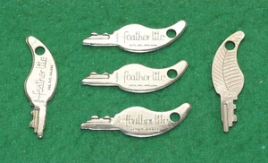 Vintage Sears Featherlite Suitcase Keys Lot of 5 Metal Presto # 1742 - Picture 1 of 4